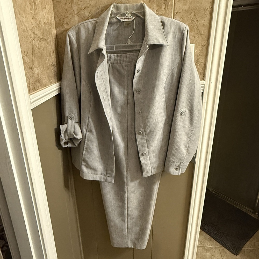 Allison Daley‎ Gray 2-piece Suit Women's 12 Petite